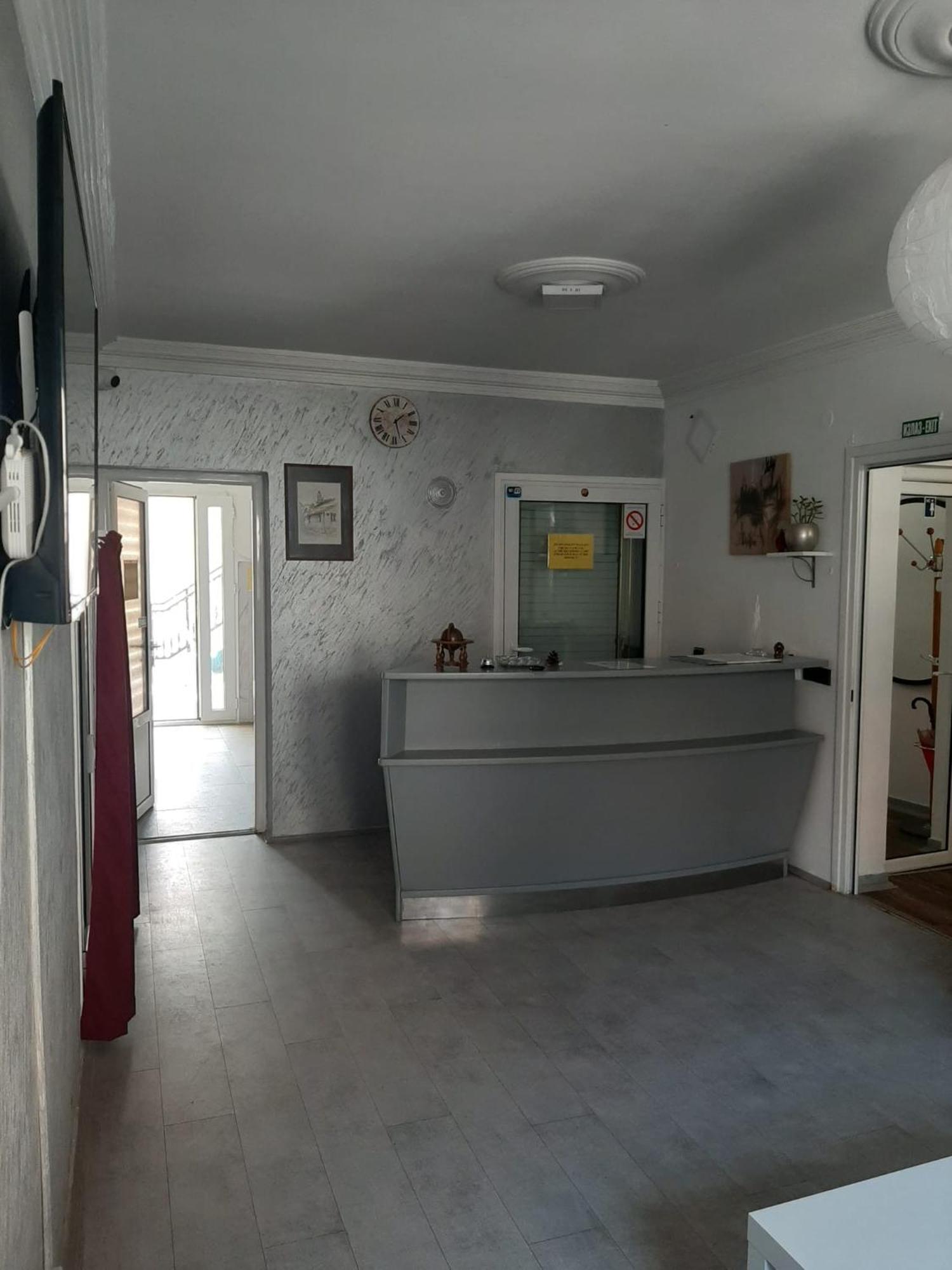 River Hostel Белград Экстерьер фото